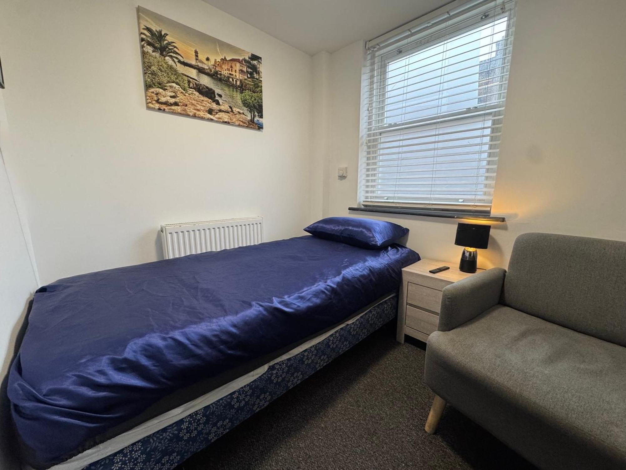 Gate Lodge - Private En-Suite Rooms, Kings Lynn, Central Location King's Lynn Exterior photo